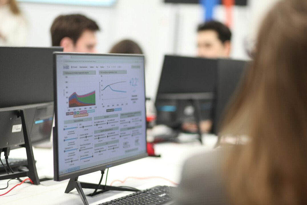 data analytics on screen